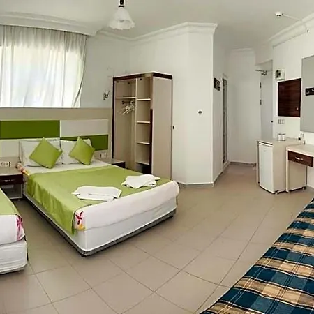 Hotel Derya *