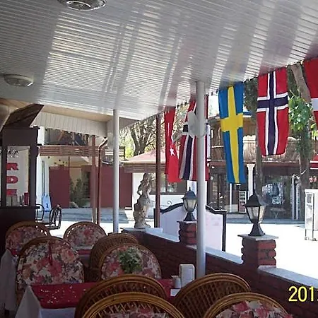 Derya Hotel *